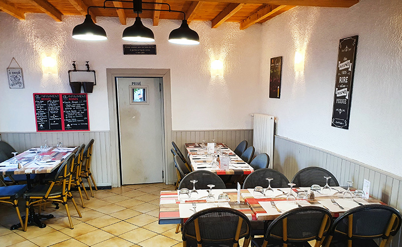 La Petite Auberge Saint Bonnet Les Oules